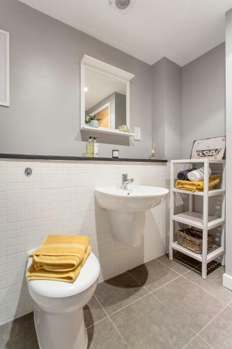 Lomond Serviced Apartments- Merchant's