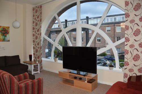 Stunning 2 Bedroom Apartment