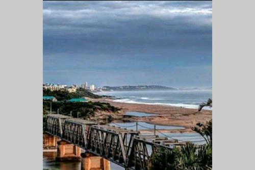 La Mer Stunning Beachfront Apartment