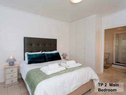 Twin Pigg Coast House