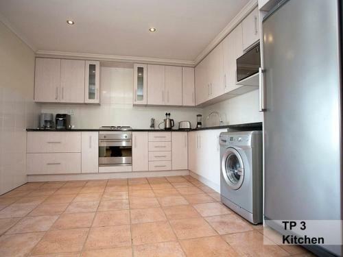 Twin Pigg Coast House