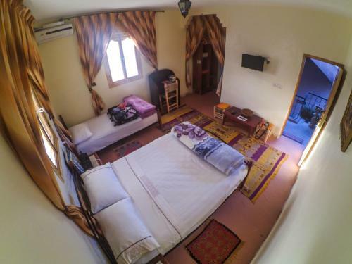 Hostal Maison Tigmi Ozro