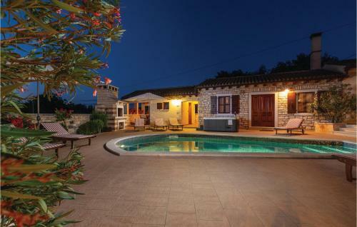 Holiday Home Ivetici Cr
