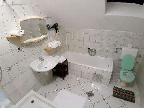 Hostal House Osana