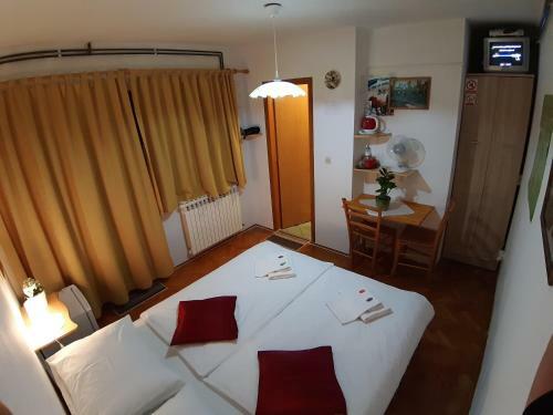 Hostal House Osana