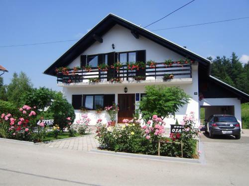 Hostal House Osana