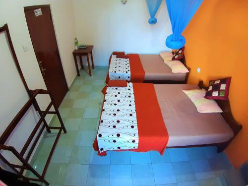 Hostal Awinco Rest