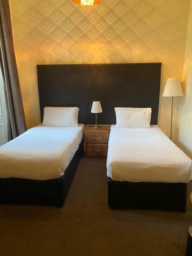 Hostal Onslow Bed And Breakfast