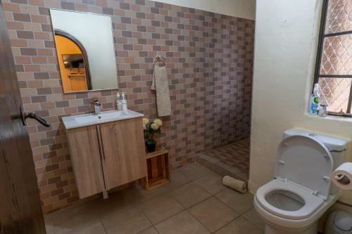 Hostal Airport Tower Lodge