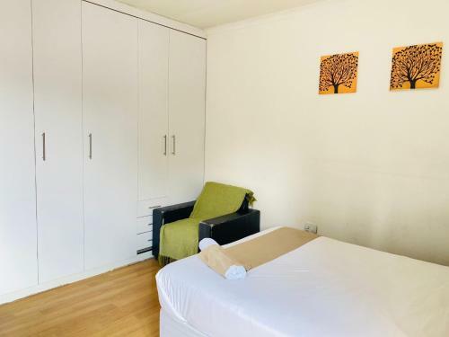 Hostal Airport Doozy Guest House