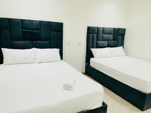 Hostal Airport Doozy Guest House