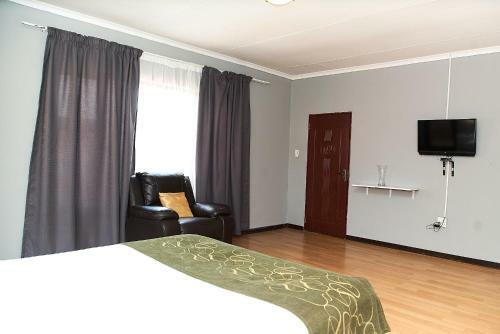 Hostal Airport Doozy Guest House