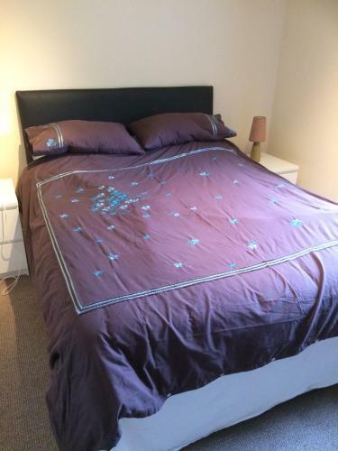 2 Bed City Apartment With Parking