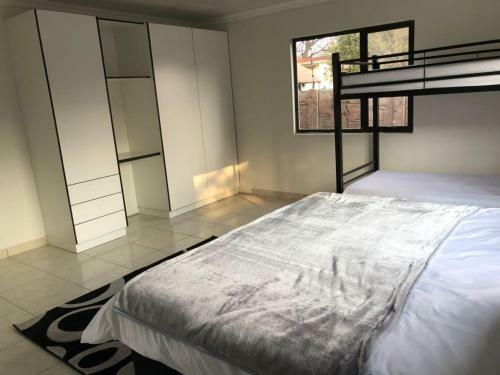 Hostal Africaren Budget Stay