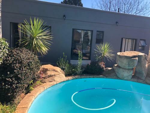 Hostal Africaren Budget Stay