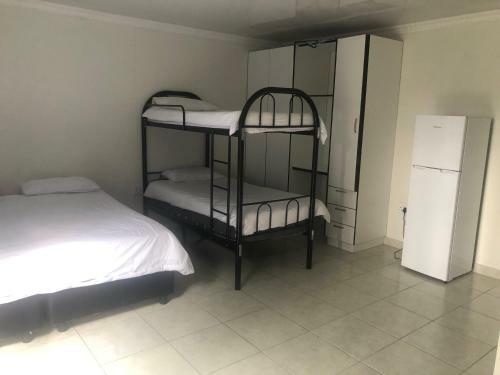 Hostal Africaren Budget Stay
