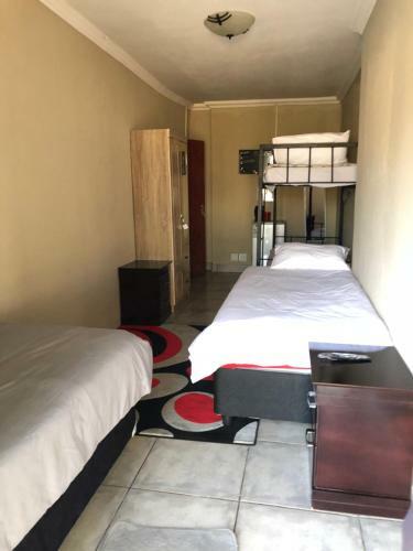 Hostal Africaren Budget Stay