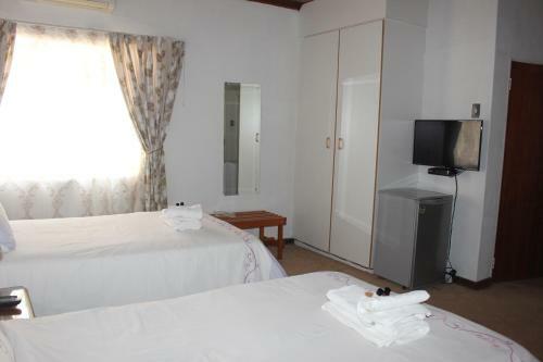 Hostal 11 Eland Guest House
