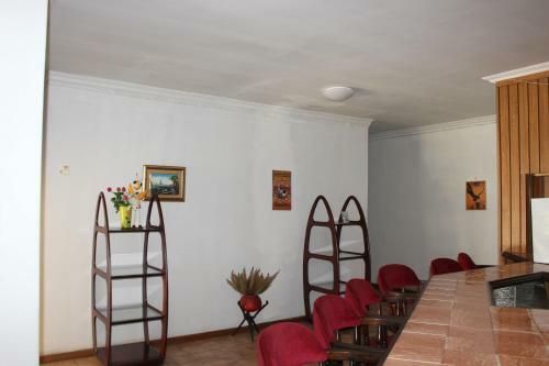 Hostal 11 Eland Guest House