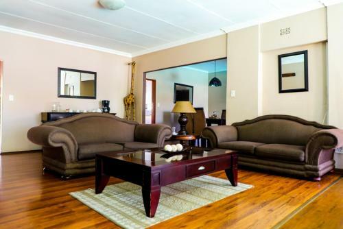 Hostal The Exclusive Guesthouse