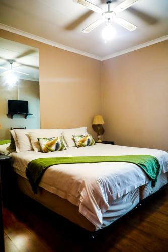 Hostal The Exclusive Guesthouse