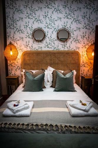 Hostal @athens Guest Rooms