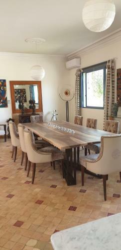 Very Chic Private Villa With Garden And Pool