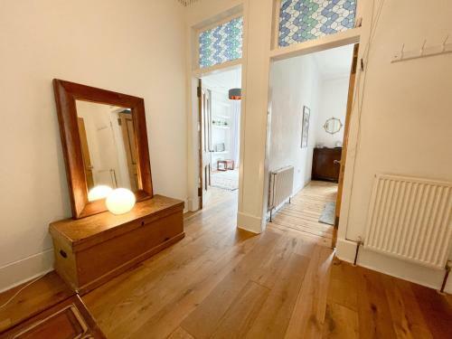 Glasgow West End Apartment - Botanic Gardens