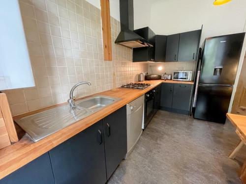 Glasgow West End Apartment - Botanic Gardens