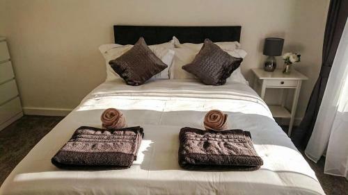 Carnock Road Apartment - Silverburn Shopping Centre