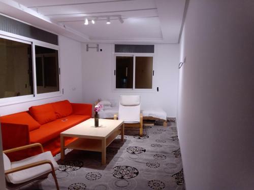 Taza Hotel Apartment With Restaurant