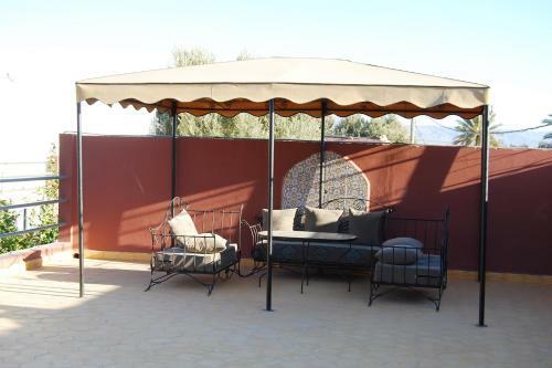 Hostal Riad Les Jardins Mabrouk