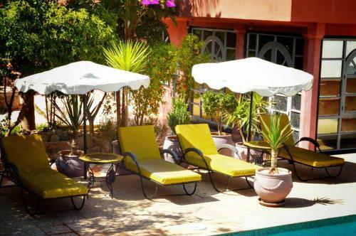 Hostal Riad Les Jardins Mabrouk