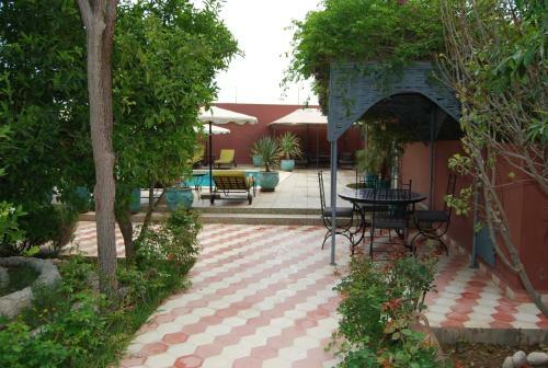 Hostal Riad Les Jardins Mabrouk