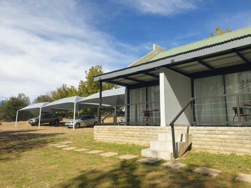 Hostal At The River Guest House