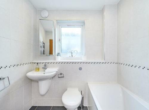 Mosspark Boulevard Exec Apartment I Free Parking