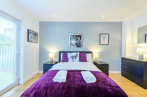 Mosspark Boulevard Exec Apartment I Free Parking