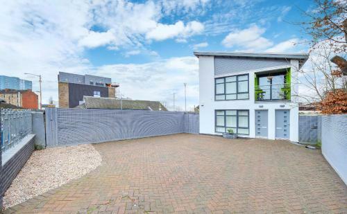 Mosspark Boulevard Exec Apartment I Free Parking