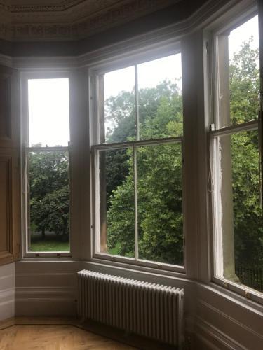 Luxurious 3-bed Apartment In Conservation Area