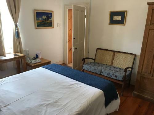 Hostal Towerzicht Guest House