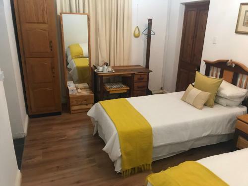 Hostal Towerzicht Guest House