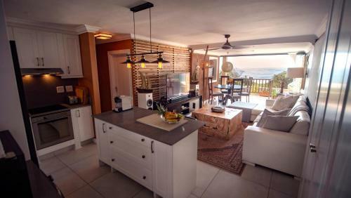 4 Dolphin Views, La Mercy Luxury Beachfront Apartmnet