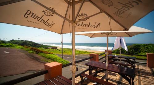 4 Dolphin Views, La Mercy Luxury Beachfront Apartmnet