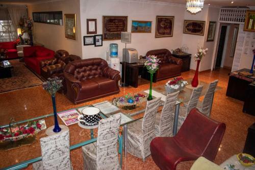 Hostal Lenasia Guest Lodge