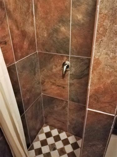 Hostal Edenville Guesthouse