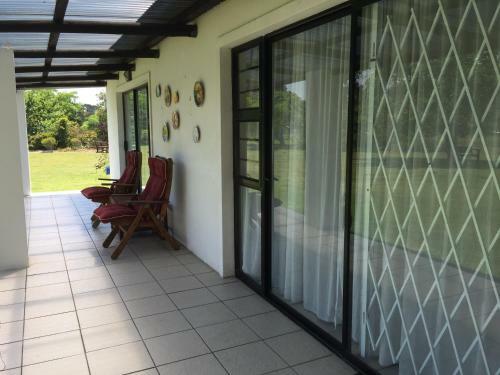 Hostal Blue Skies Country House