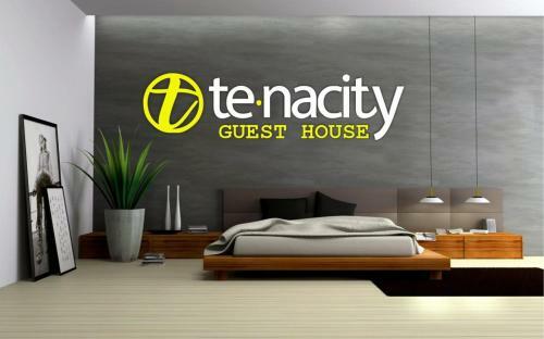 Hostal Tenacity Guesthouse - Riviera Park