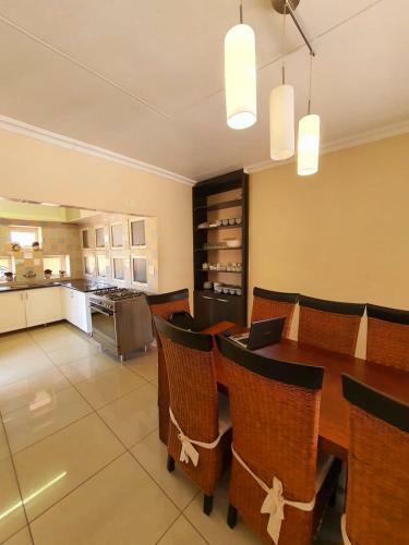 Hostal Tenacity Guesthouse - Riviera Park