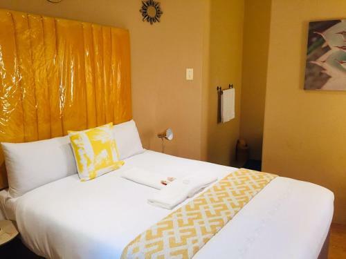 Bed & Breakfast House 156