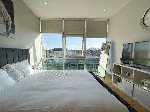 City Centre 2-bed Apartment Parking Jacuzzi Bath